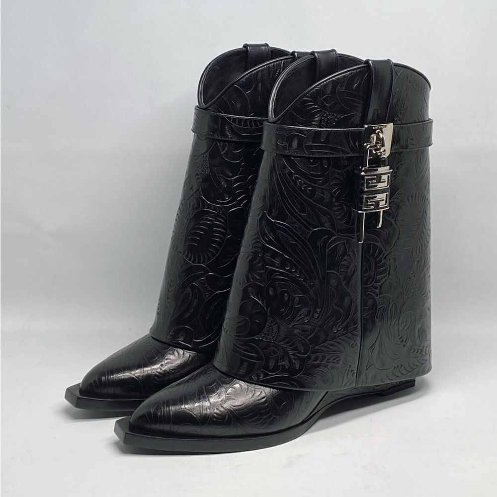 Givenchy Shark Lock Cowboy Ankle Boots In Western Leather size 39 - Picture 4 of 16